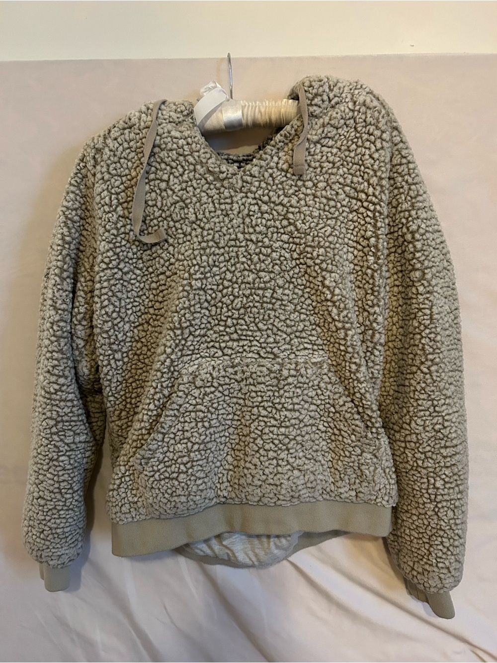 Thread & Supply Cozy Sherpa Pullover - Light Taupe/Ivory